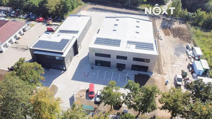 Pronájem skladu, Milovice, 386 m2