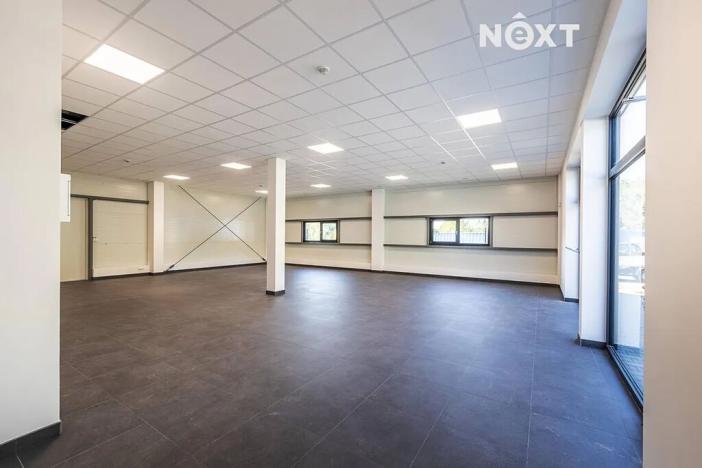 Pronájem skladu, Milovice, 386 m2