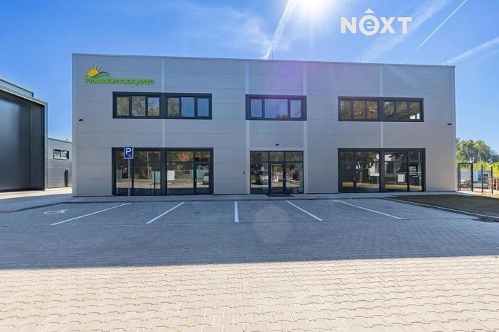 Pronájem skladu, Milovice, 386 m2