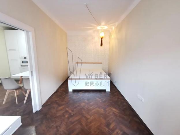 Pronájem bytu 2+kk, Praha - Žižkov, Jičínská, 47 m2