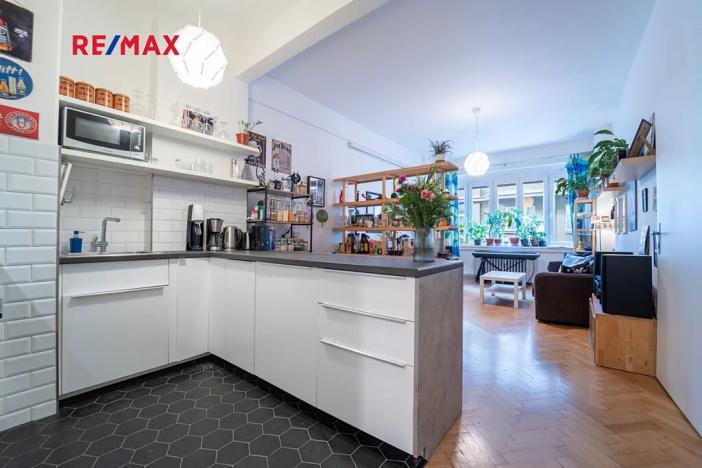 Prodej bytu 2+kk, Praha - Holešovice, Veverkova, 58 m2