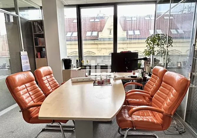 Pronájem kanceláře, Praha - Nové Město, Vladislavova, 615 m2