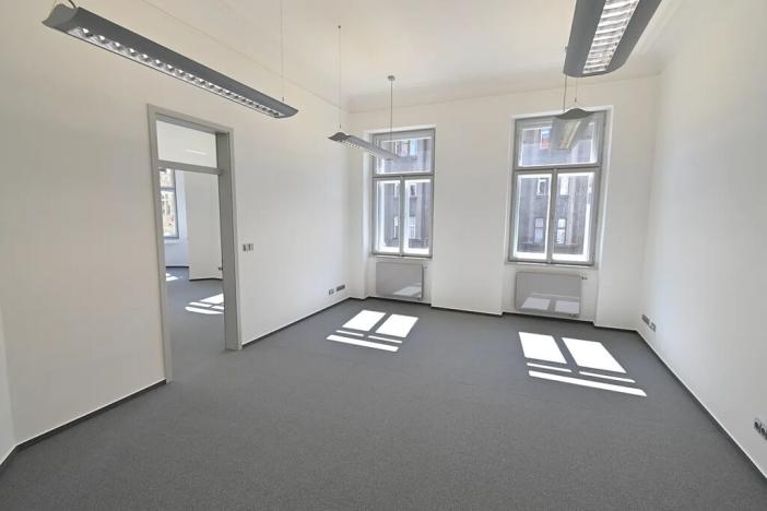 Pronájem kanceláře, Praha - Vinohrady, Vinohradská, 147 m2