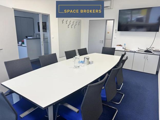 Pronájem obchodního prostoru, Praha - Horní Počernice, K Bílému vrchu, 1400 m2