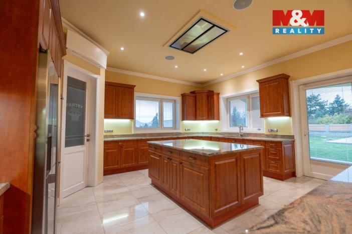 Prodej rodinného domu, Louny, Březinova, 429 m2