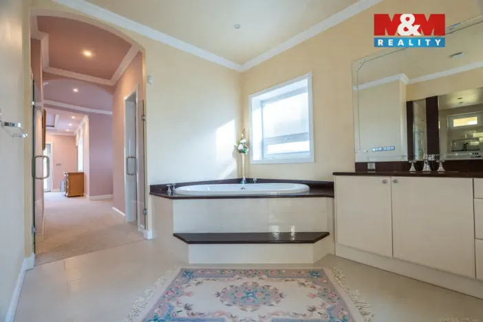 Prodej rodinného domu, Louny, Březinova, 429 m2