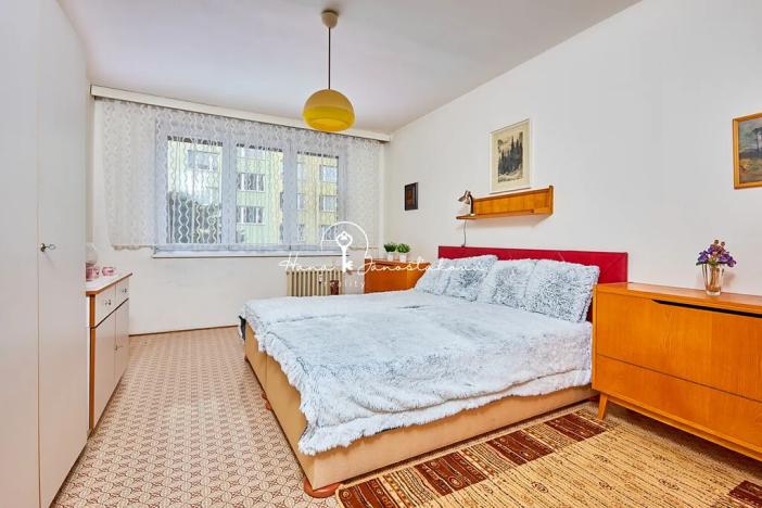 Prodej bytu 2+1, Lišov, Čechova, 63 m2