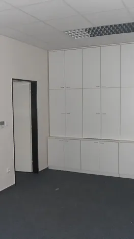 Pronájem kanceláře, Frýdek-Místek, 28. října, 1 m2