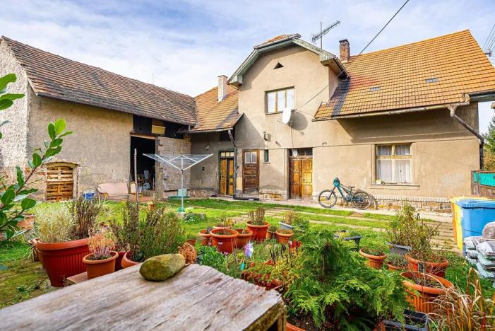 Prodej rodinného domu, Lochovice, 180 m2