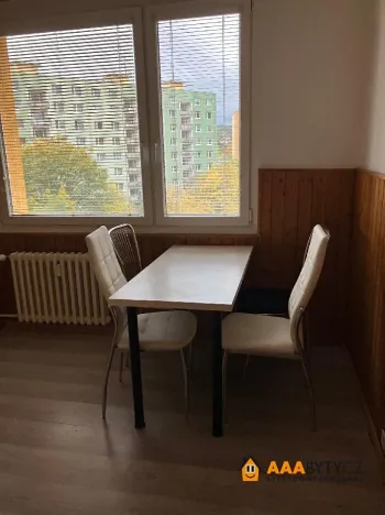 Prodej bytu 1+1, Chomutov, Holešická, 42 m2