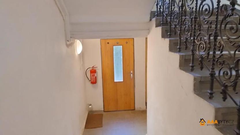 Prodej bytu 2+1, Praha - Vinohrady, Sázavská, 66 m2