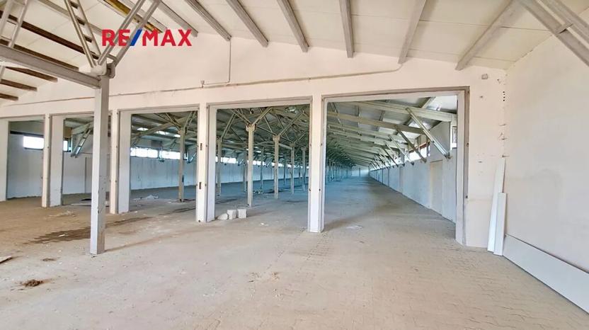 Prodej skladu, Dolní Chvatliny, 3690 m2