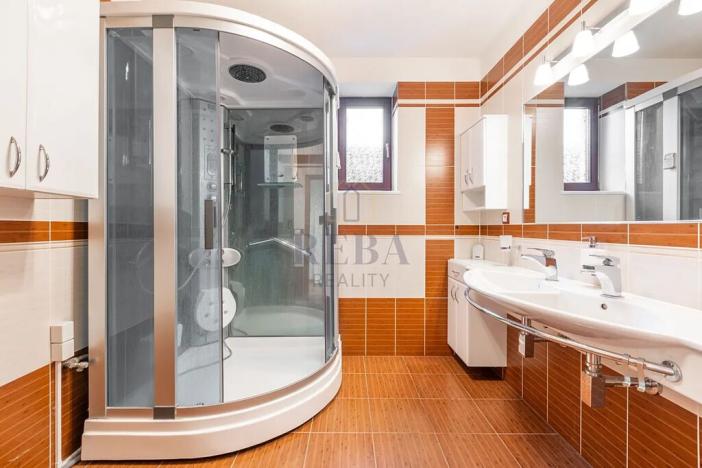 Prodej rodinného domu, Cheb, Tichá, 200 m2