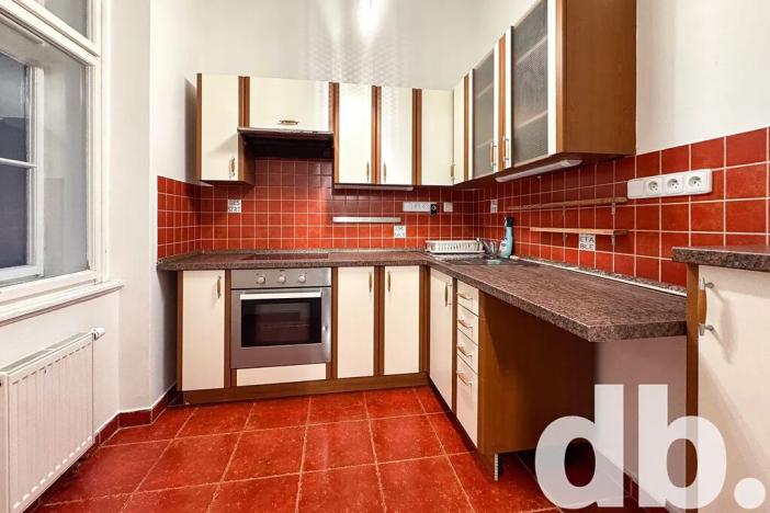 Pronájem bytu 3+1, Praha - Vinohrady, Bělehradská, 100 m2