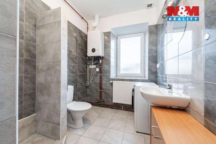 Prodej činžovního domu, Studená, nám. Sv. J. Nepomuckého, 229 m2