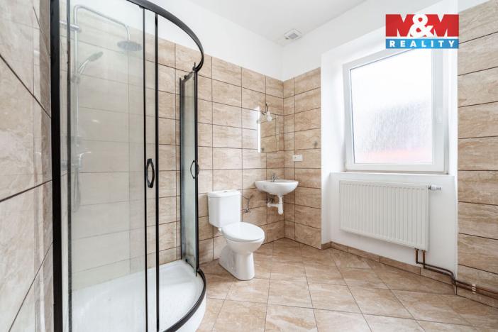 Prodej činžovního domu, Studená, nám. Sv. J. Nepomuckého, 229 m2