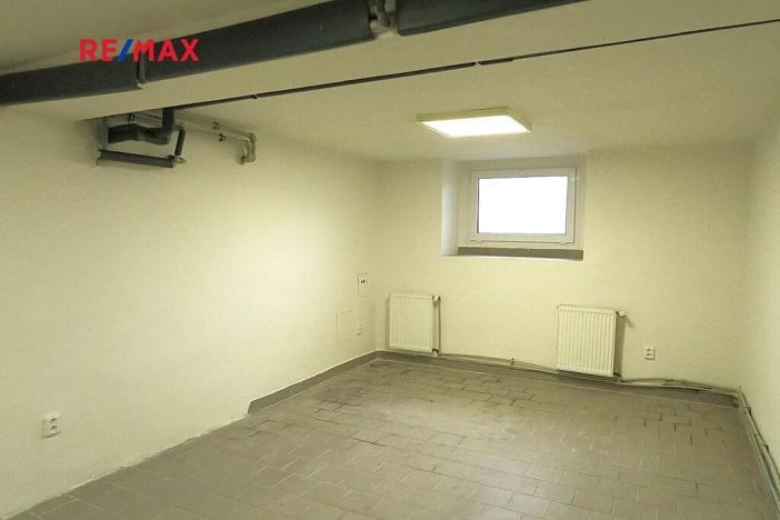 Pronájem obchodního prostoru, Praha - Čimice, Na průhonu, 150 m2