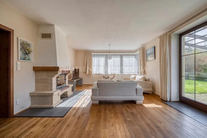 Prodej rodinného domu, Mořina, 239 m2