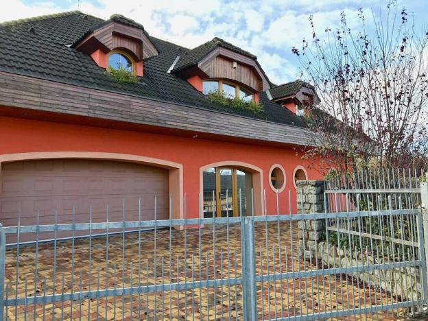 Prodej rodinného domu, Strančice - Všechromy, 295 m2