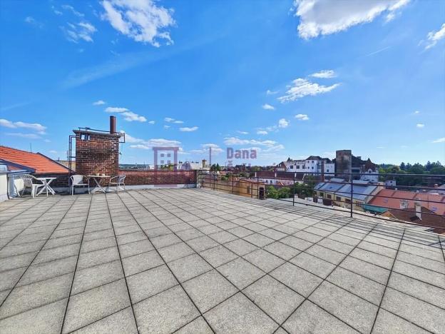 Pronájem bytu 3+1, Jindřichův Hradec, Komenského, 91 m2