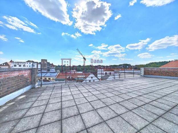 Pronájem bytu 3+1, Jindřichův Hradec, Komenského, 91 m2