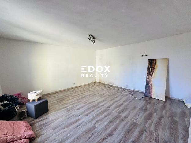 Prodej rodinného domu, Martiněves, 250 m2