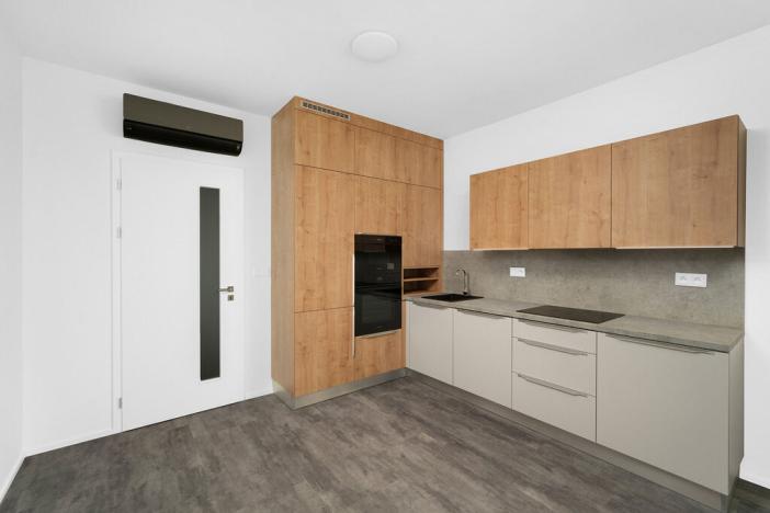 Pronájem bytu 2+kk, Brno - Komárov, Komárovská, 61 m2