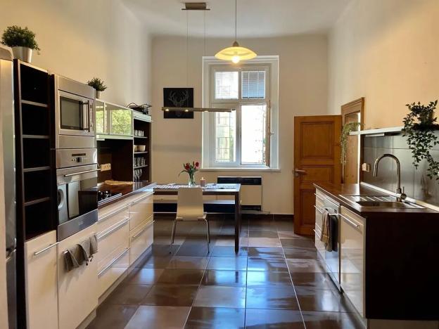 Pronájem bytu 2+1, Praha - Nové Město, Rumunská, 63 m2