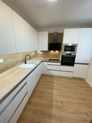 Prodej bytu 4+1, Zlín, Okružní, 82 m2