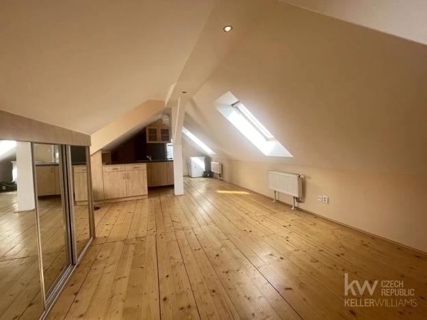 Pronájem bytu 1+1, Plzeň, náměstí Českých bratří, 46 m2