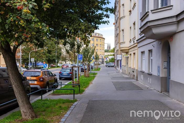 Prodej bytu 1+kk, Praha - Podolí, Na dolinách, 39 m2