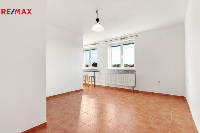 Prodej bytu 1+kk, Pardubice - Černá za Bory, Na Vsi, 30 m2