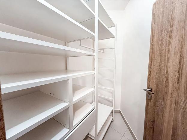 Pronájem bytu 2+kk, Praha - Holešovice, V háji, 76 m2