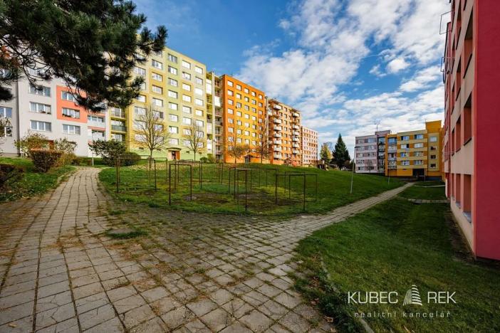 Prodej bytu 2+kk, Jindřichův Hradec, sídliště Vajgar, 43 m2