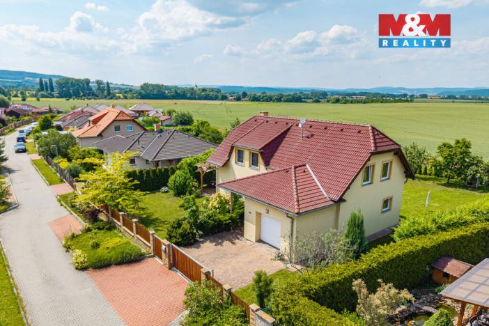 Prodej rodinného domu, Hostomice, Luční, 222 m2