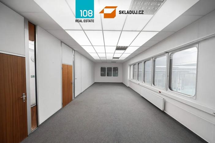 Pronájem skladu, Jihlava, Znojemská, 1500 m2