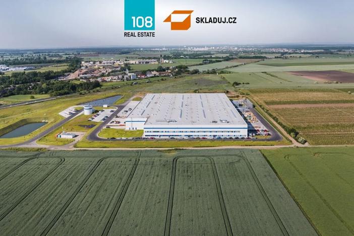 Pronájem skladu, Hrušky, 18000 m2