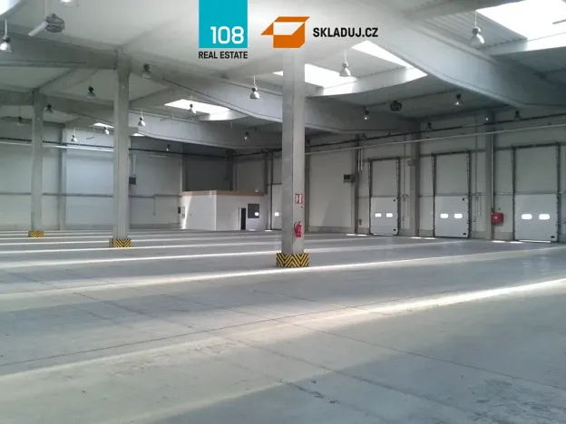 Pronájem skladu, Brno, Vlastimila Pecha, 10000 m2