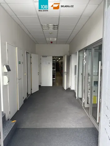 Pronájem skladu, Brno, Škrobárenská, 933 m2