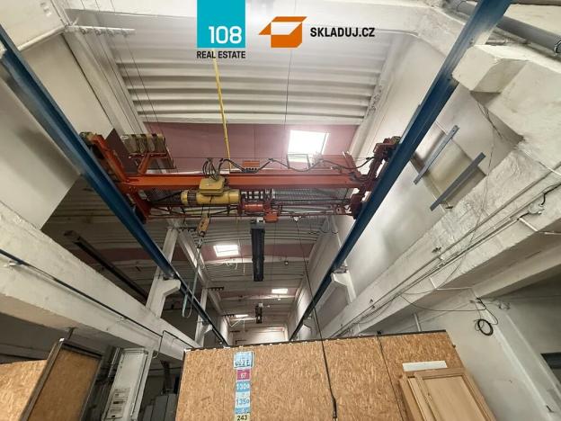 Pronájem skladu, Brno, Olomoucká, 3100 m2