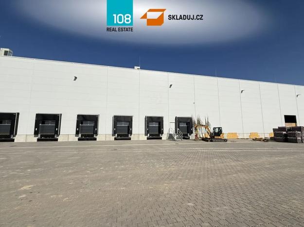 Pronájem skladu, Holubice, 3000 m2