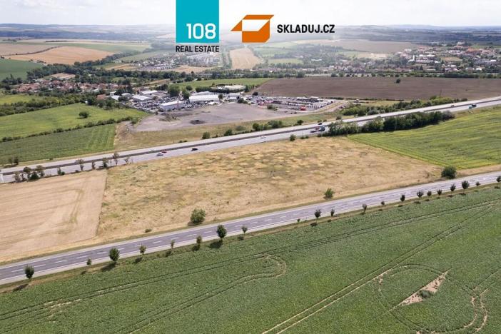 Pronájem skladu, Holubice, 3000 m2