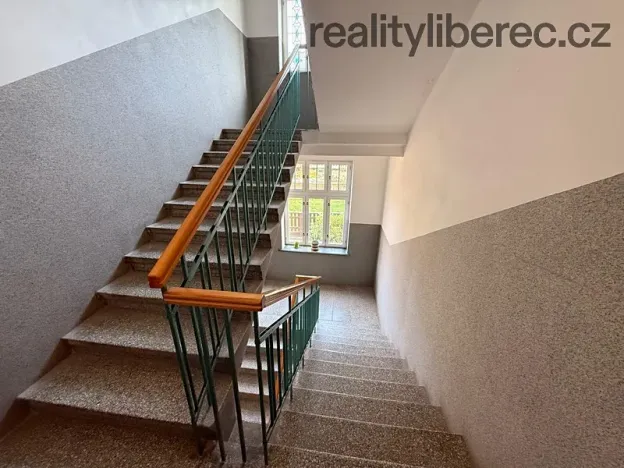 Pronájem bytu 3+kk, Liberec, Dobrovského, 82 m2
