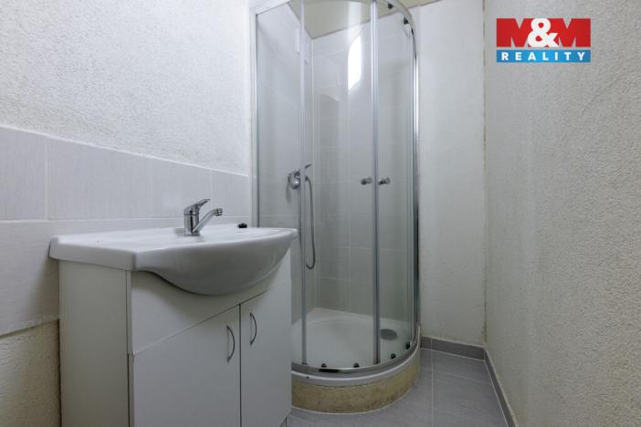 Prodej bytu 1+1, Karlovy Vary, K. Čapka, 36 m2