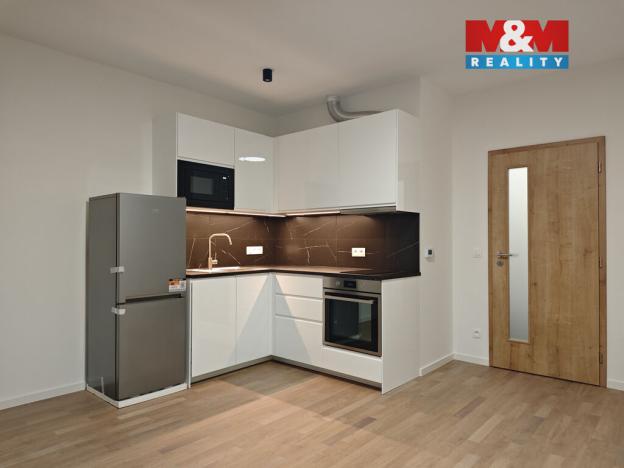 Pronájem bytu 1+kk, Uhlířské Janovice, Hrnčířská, 30 m2