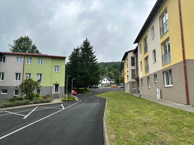 Pronájem bytu 2+kk, Děčín, Na Slatinách, 58 m2