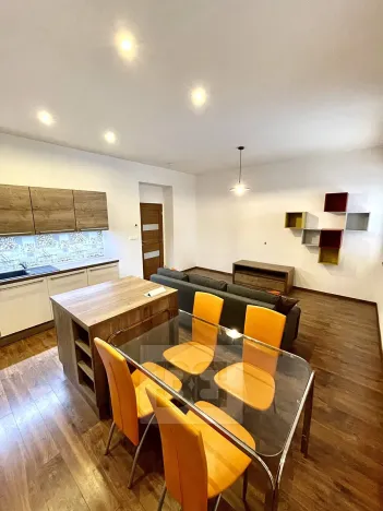 Pronájem bytu 3+kk, Praha - Kobylisy, Na pěšinách, 77 m2