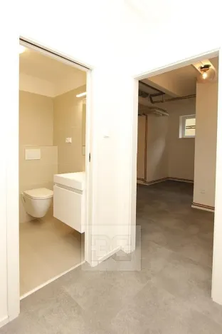 Pronájem kanceláře, Praha - Holešovice, Vinařská, 40 m2