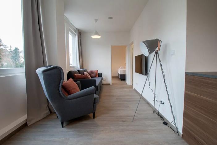 Pronájem bytu 2+kk, Praha - Vinohrady, Perucká, 45 m2