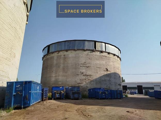 Pronájem skladu, Pardubice, 981 m2